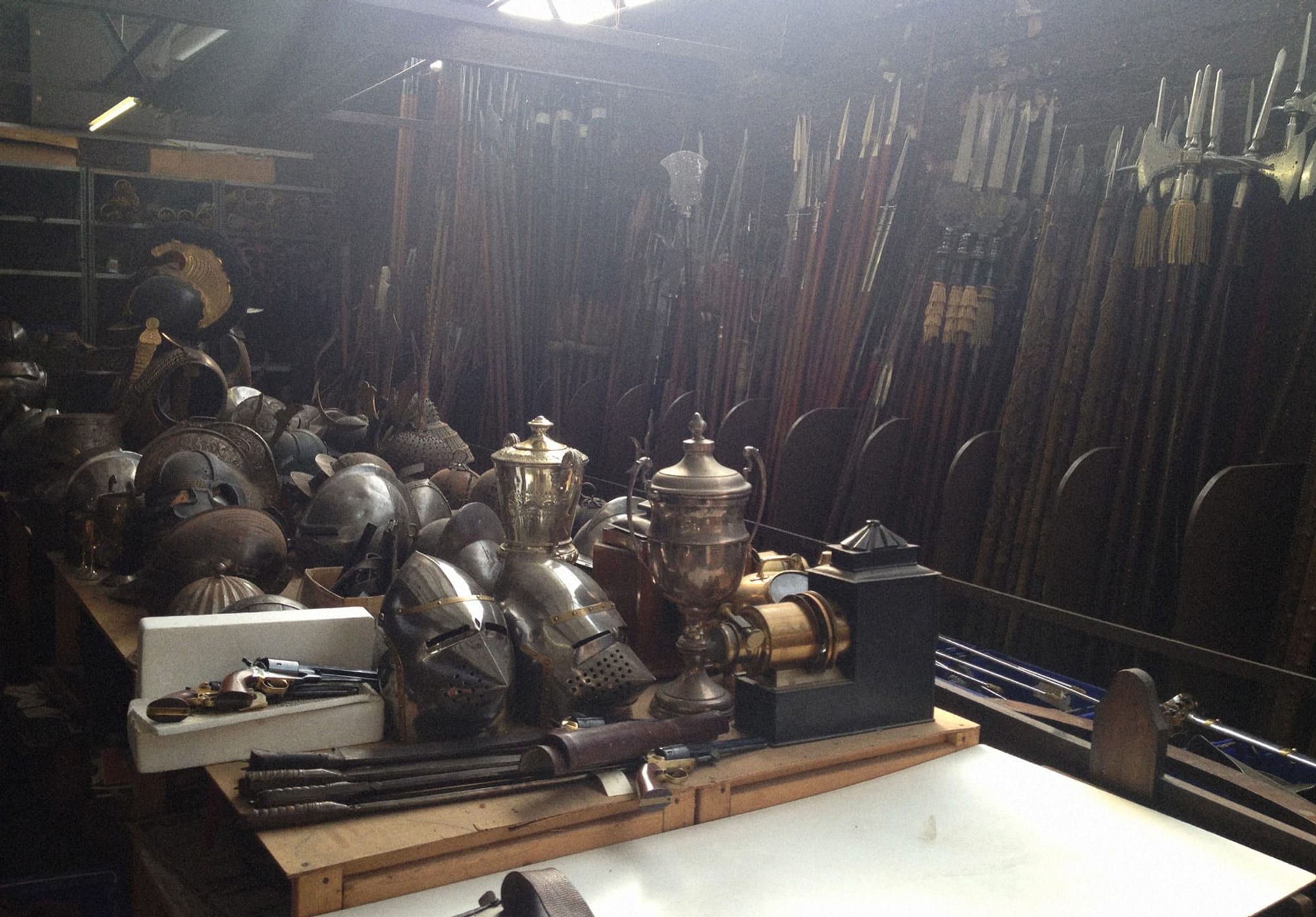 Harpercollins 1356 Bernard Cornwell One Darnley Road Weapons